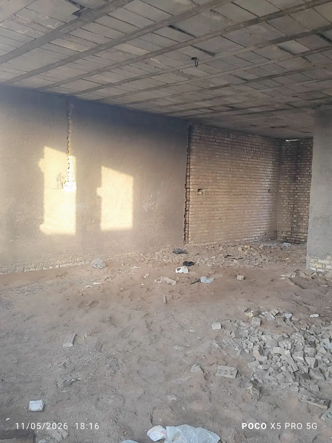 خونه ویلایی نیمه کاره سند تک برگ