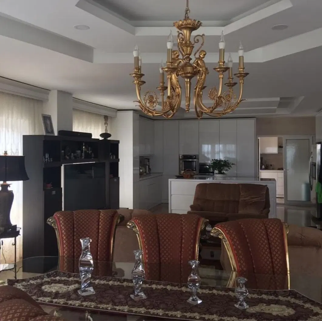ویلایی اصلی خیابان رحیمی* بعثت*