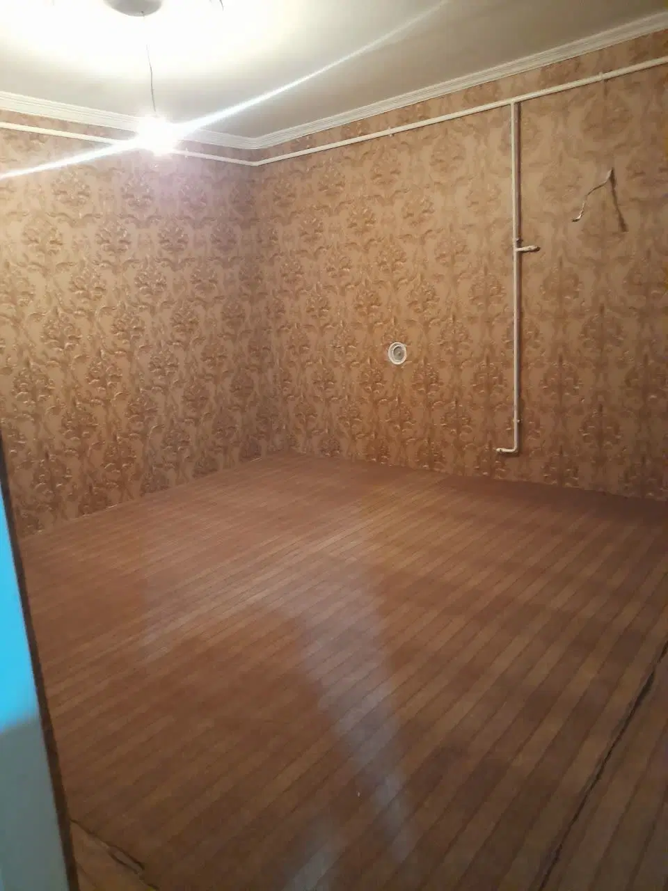 خانه حیاط دار ۶۴ متری در حجتی