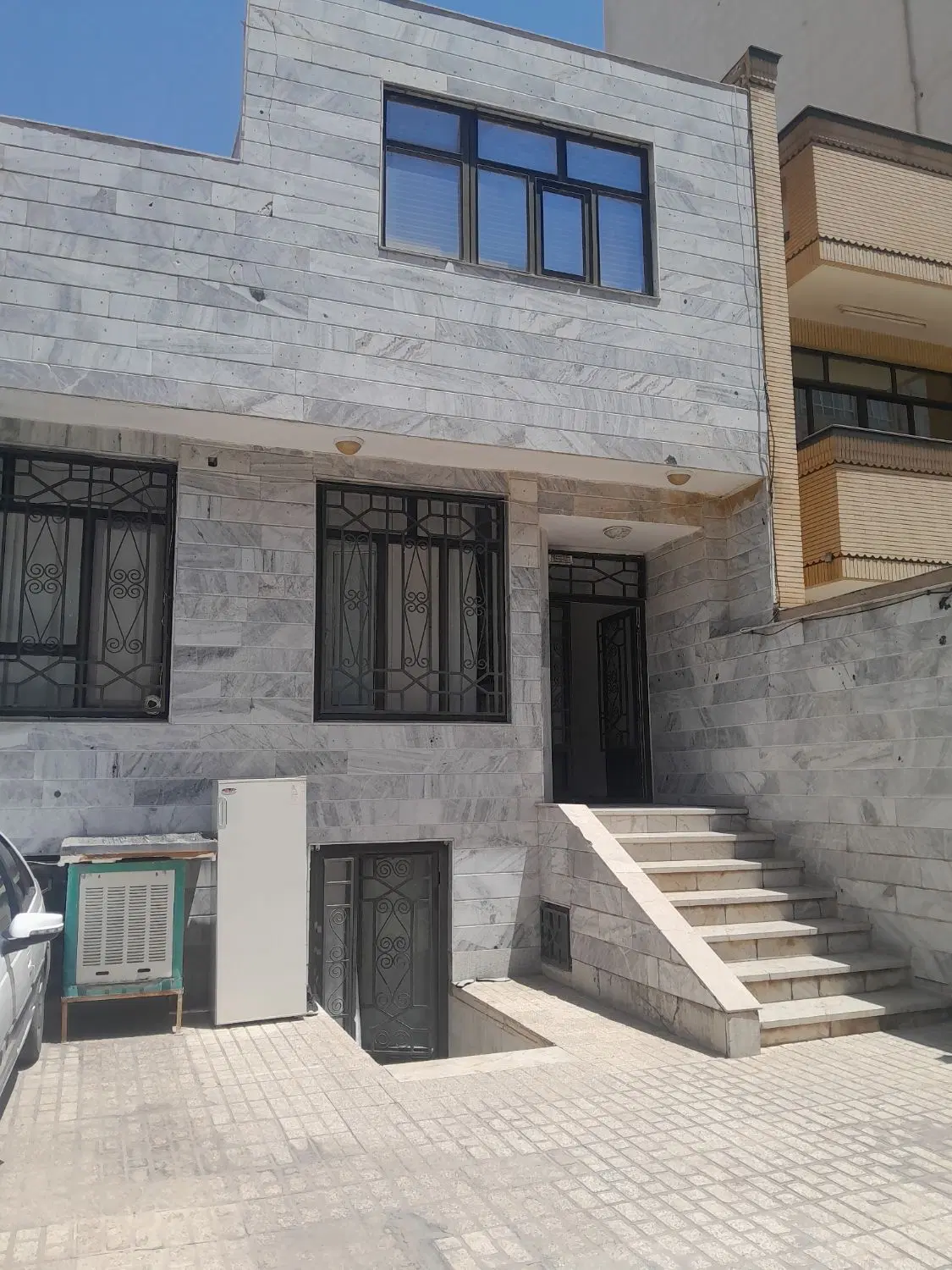 اپارتمان ۱۳۰متری هاشمیه