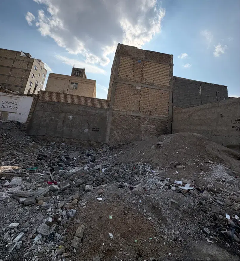 زمین شاهدشهر