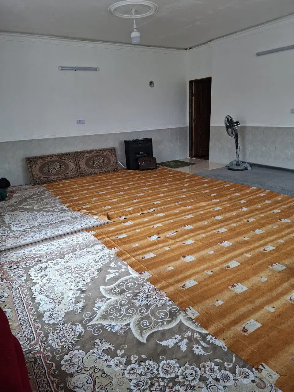 باغچه ۷۰۰ متر در قم