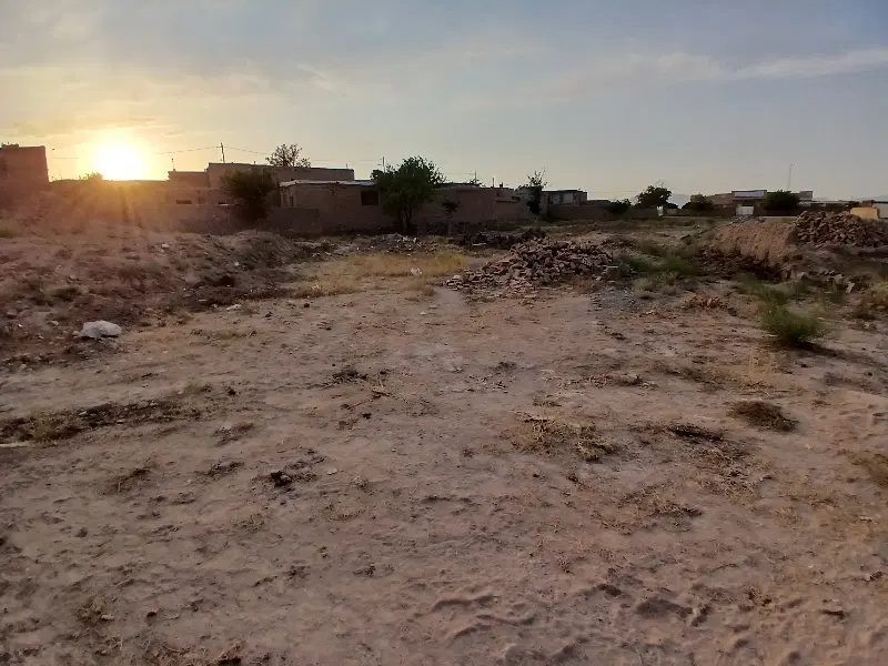 زمین داخل‌محدوده حدود ۱۱۵ متر محدوده دهپایین