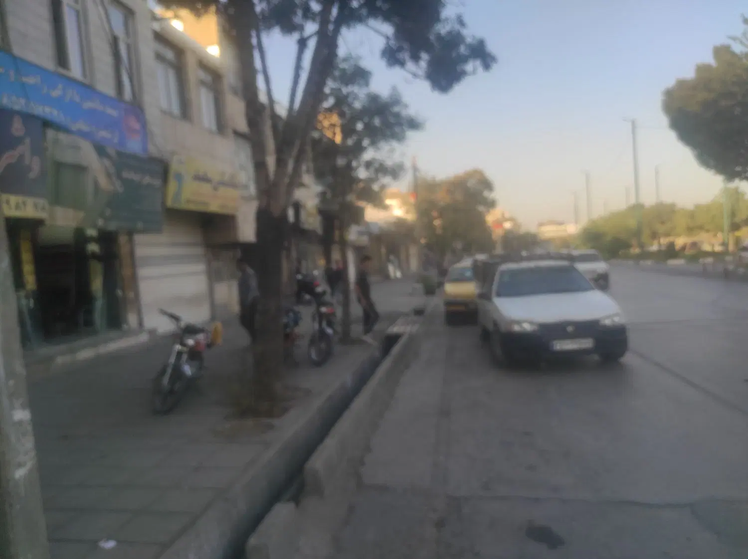 مغازه شریک باطری ساز