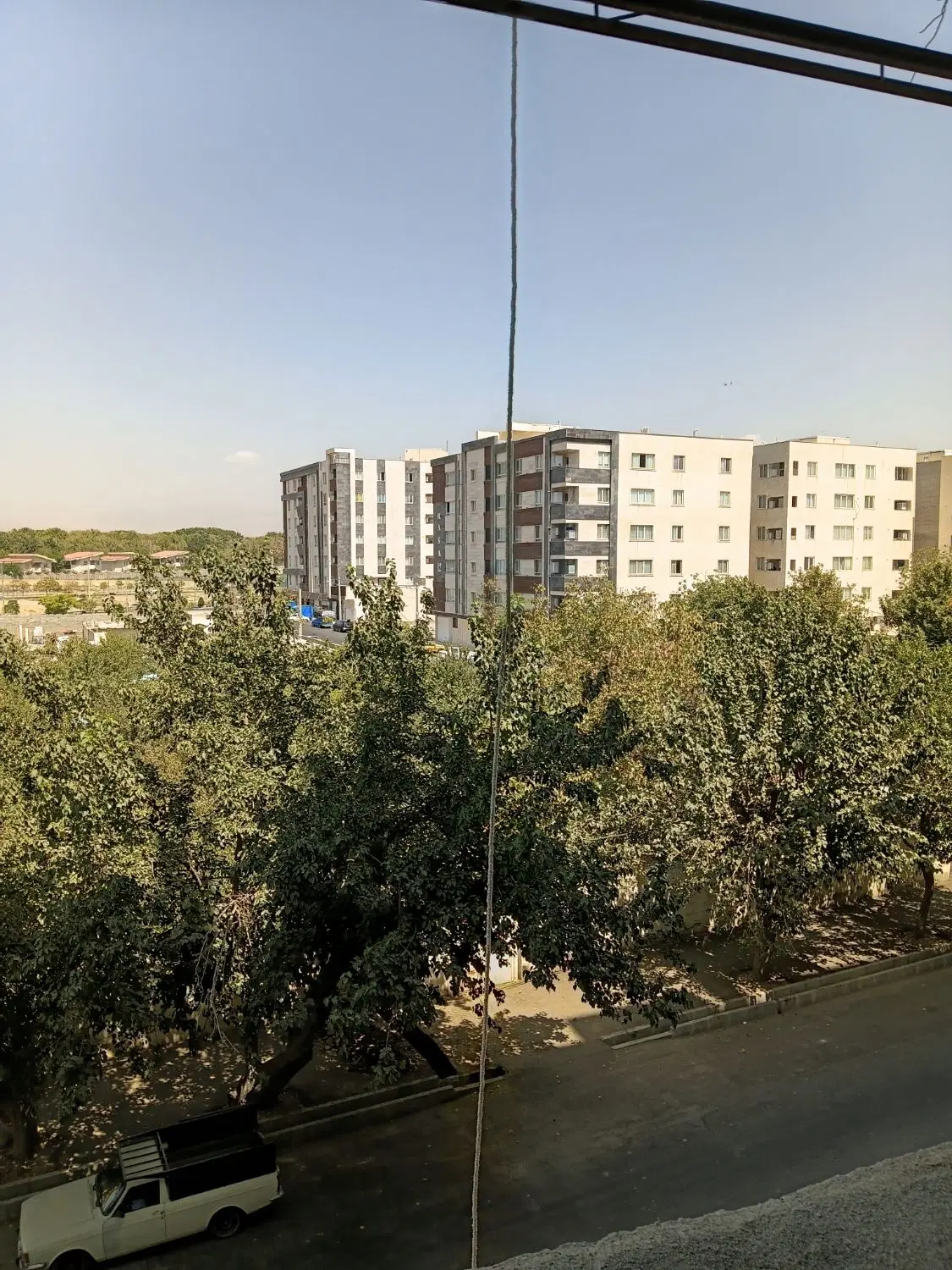 اپارتمان سندار 96 متر کلید نخورده،شهرک اتیه ،نما