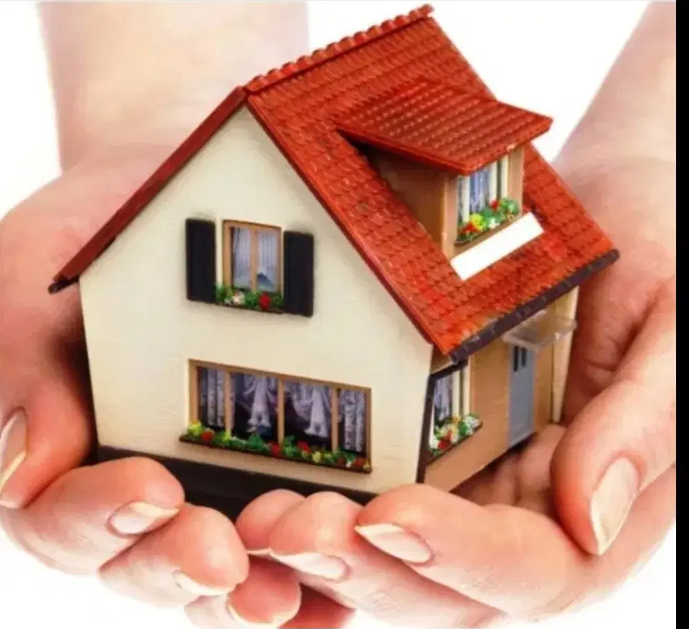 خانه ویلای   ۲۵۰ متر  مرکز شهر