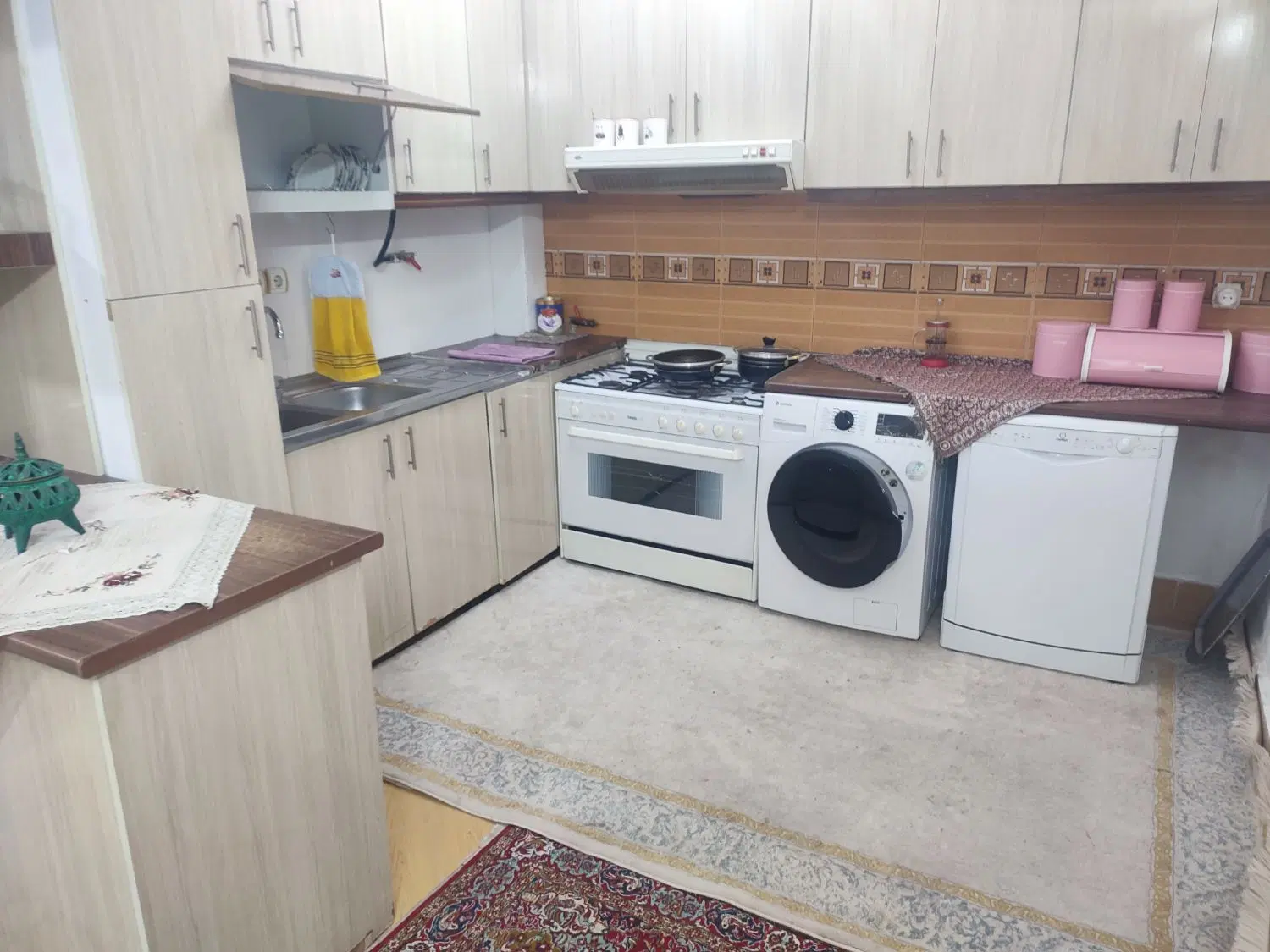 همکف از۴ تک واحدی شیک تمیز