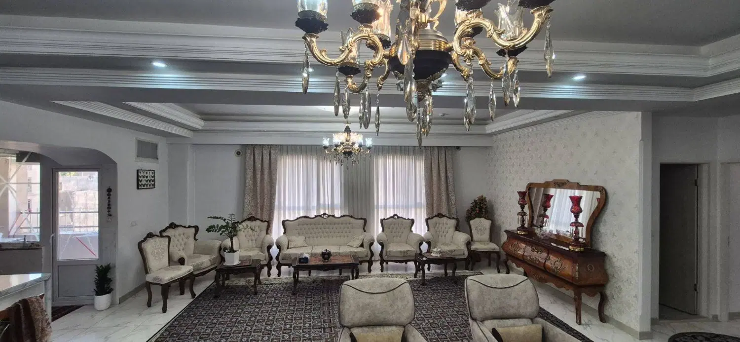 اجاره آپارتمان ۱۵۵ متری سه خوابه