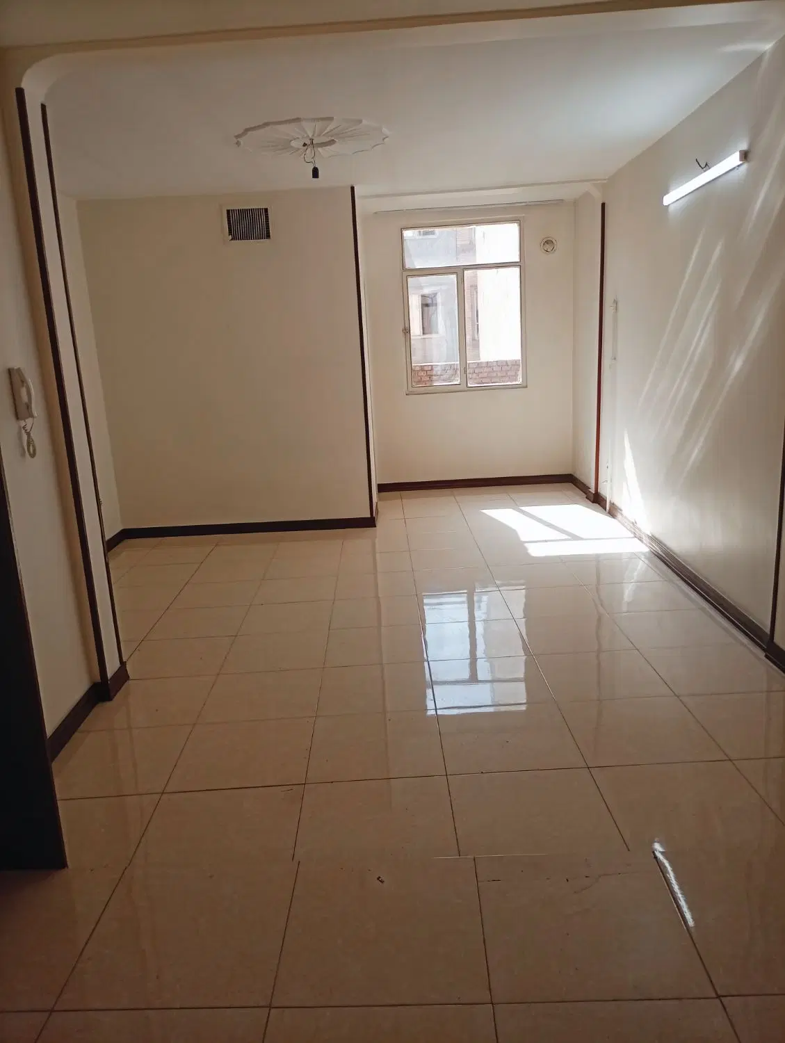 اپارتمان تک واجدی