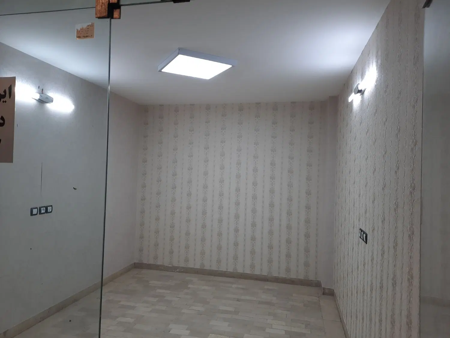 رهن و اجاره مغازه تجاری ۱۵ متری