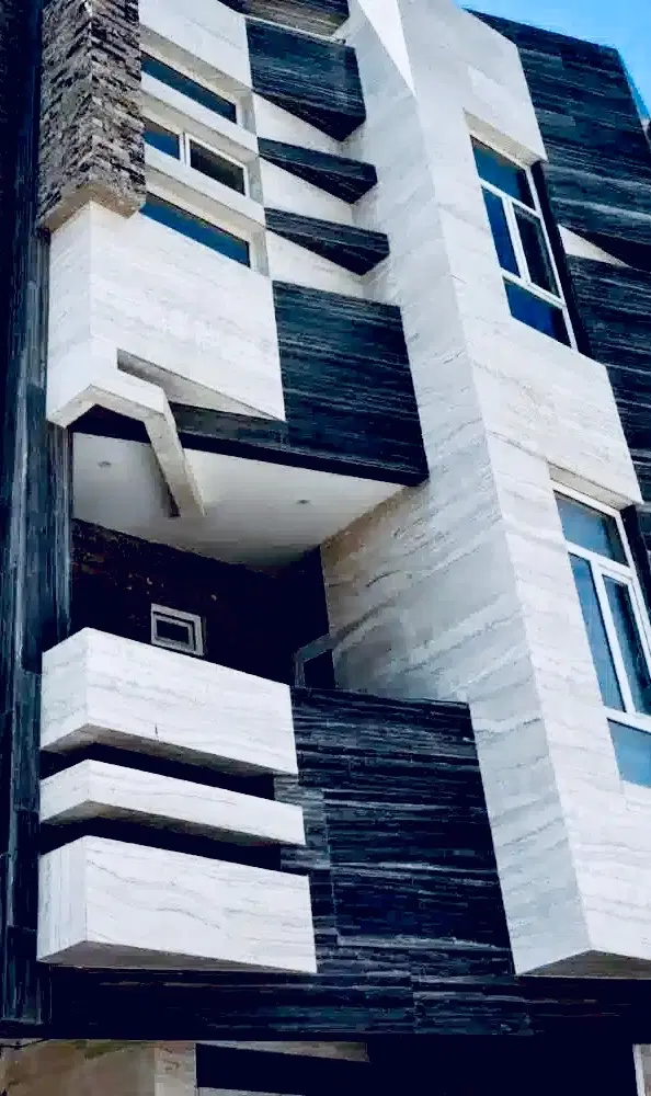 ۱۶۰‌ متری تکواحدی صفر مدرن دو معبر رو به کوه