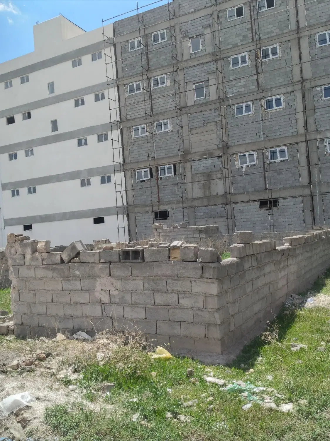 زمین مسکونی