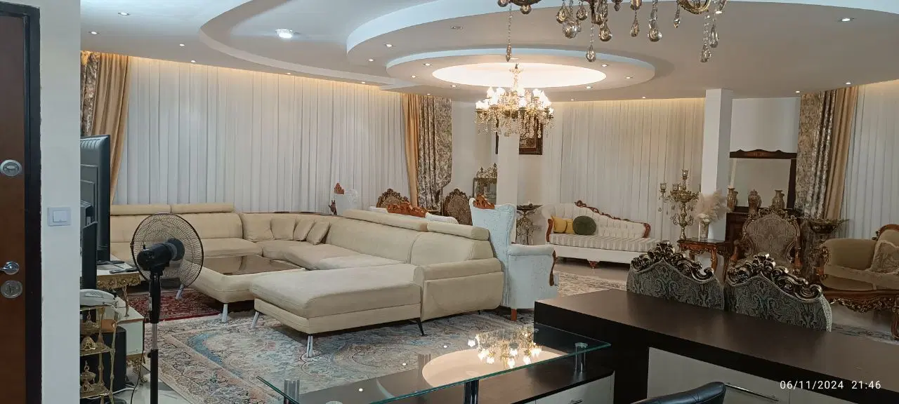 ۲۰۰متری .۳خواب ..فول با پارکینگ اختصاصی