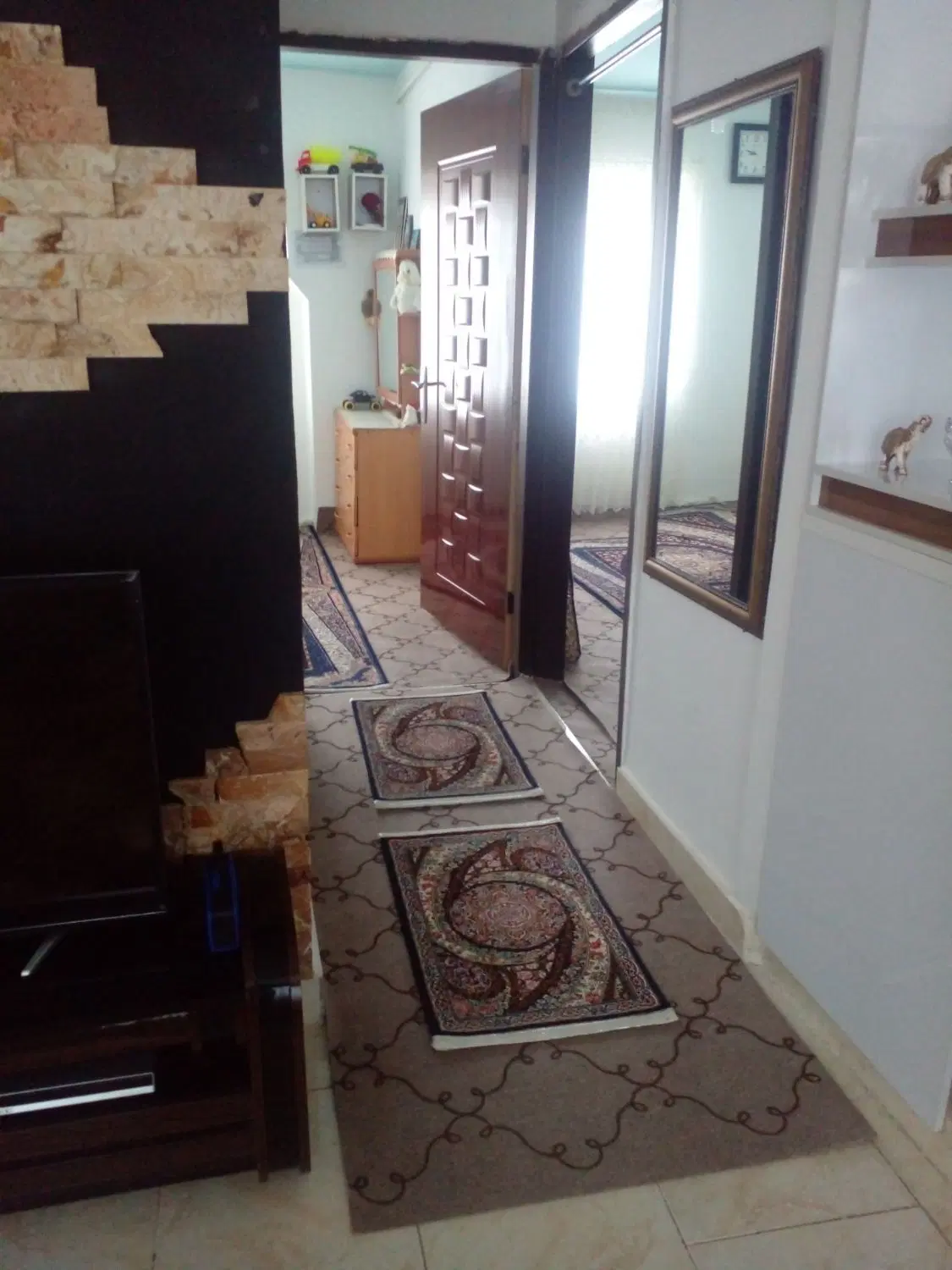 فروش یک دستگاه آپارتمان گلزار شهدا