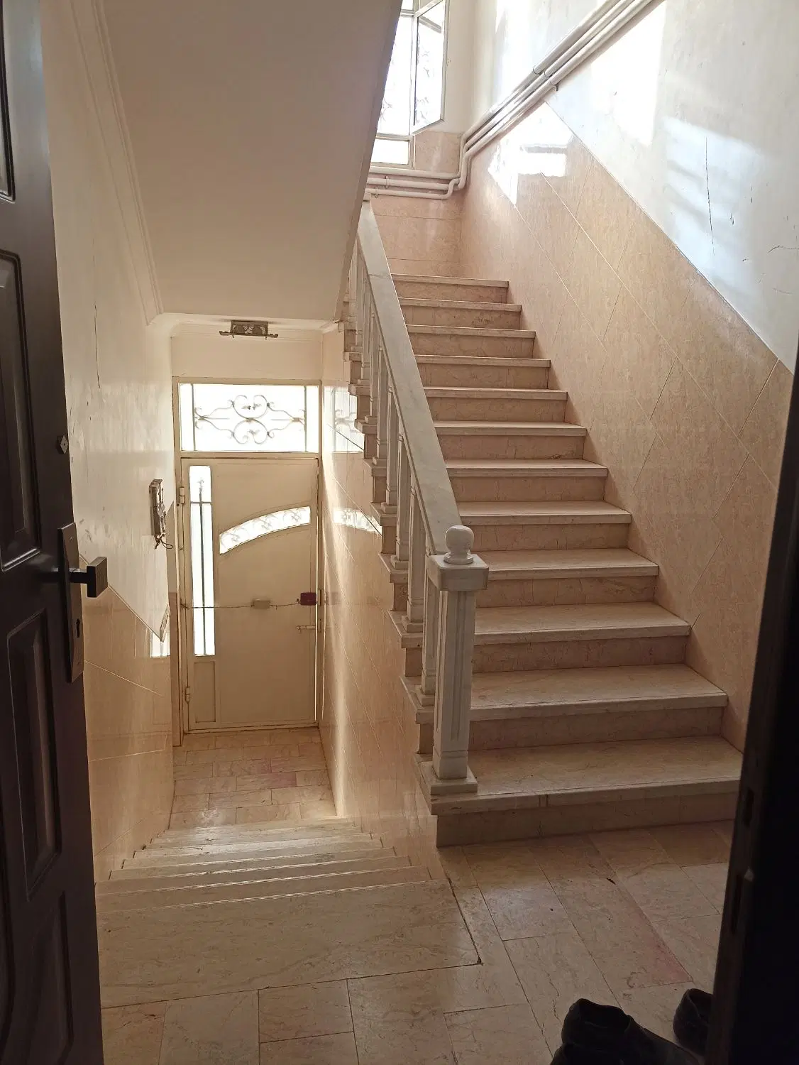 رهن و اجاره طبقه اول بلوار پاسداران