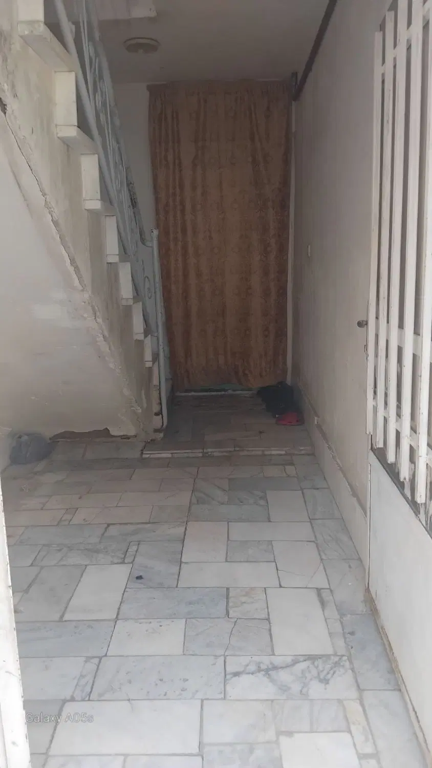 آپارتمان با پارکینگ اختصاصی