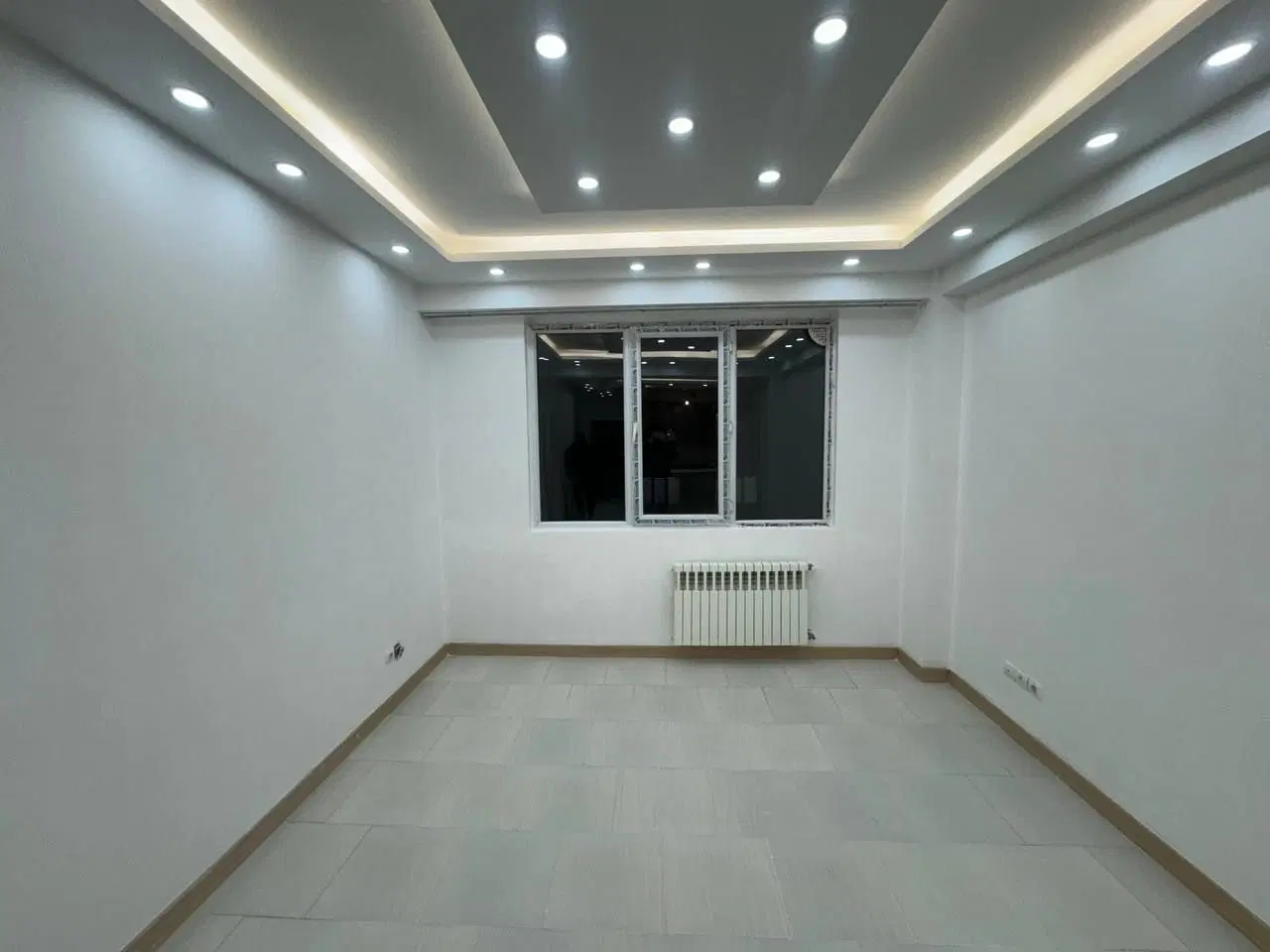 شهرک ابریشم_۸۰ متری نورگیر_فول دیزاین(املاک برتر)