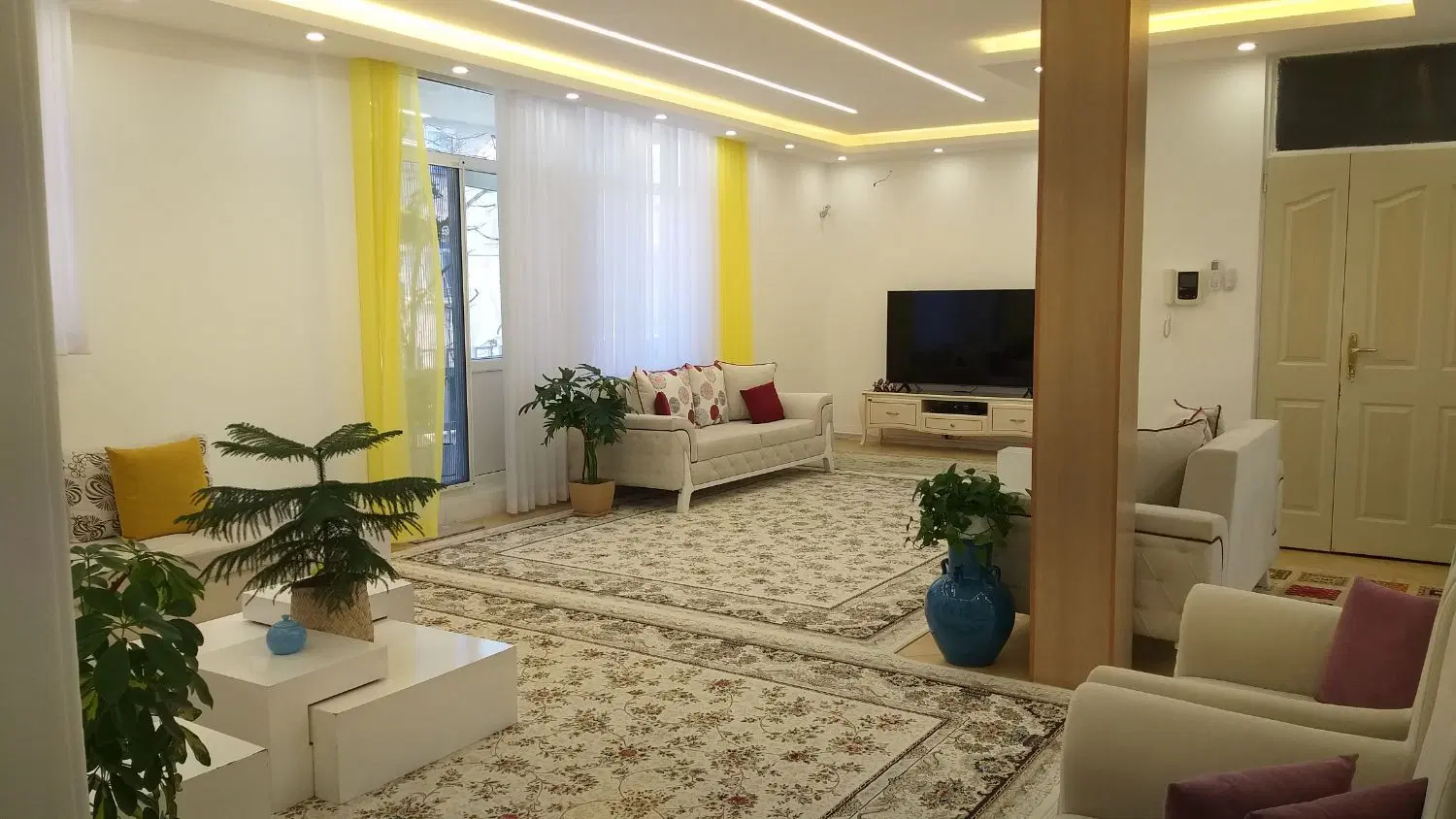 آپارتمانهای ادب