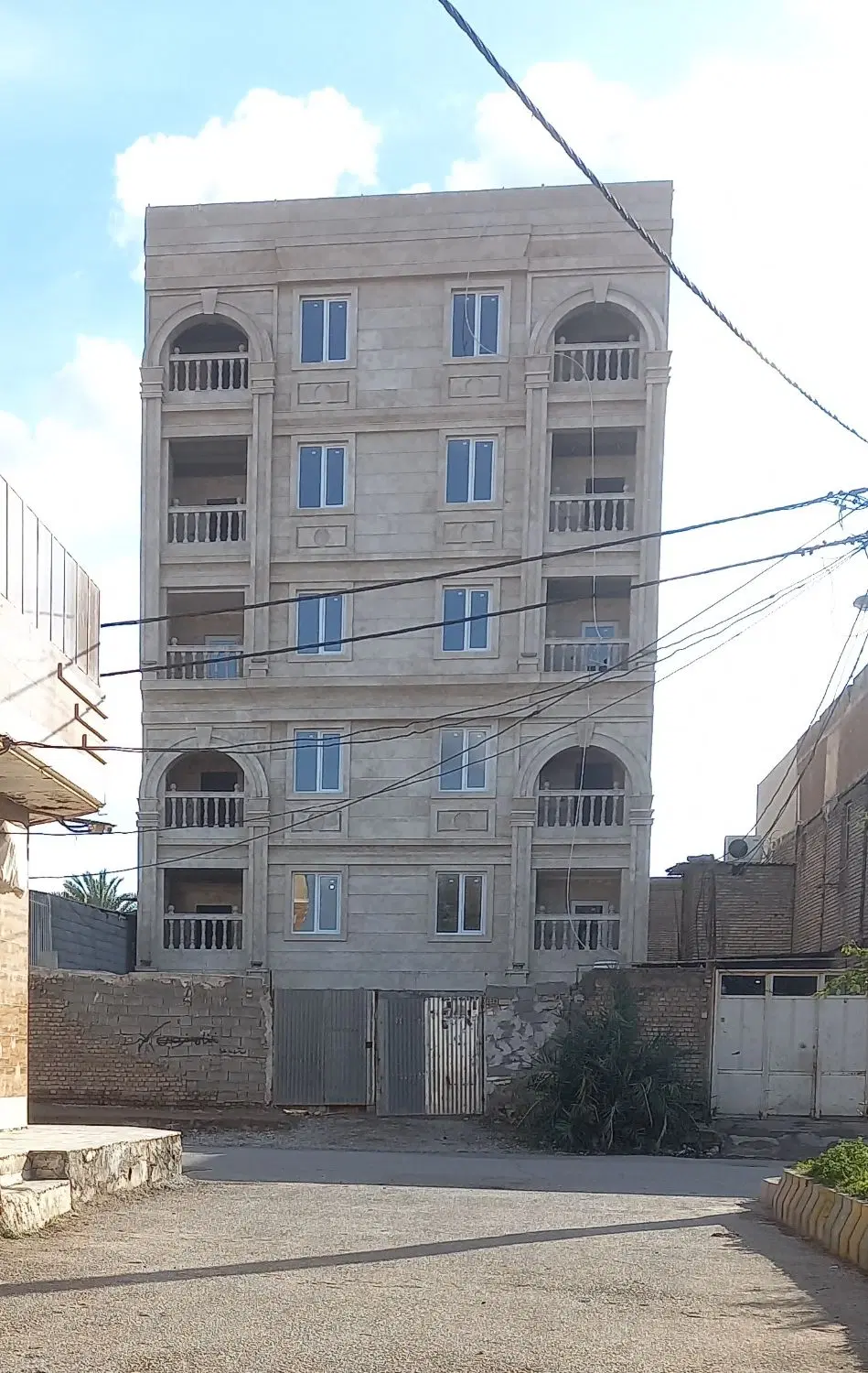 واحد آپارتمان - کلید اول