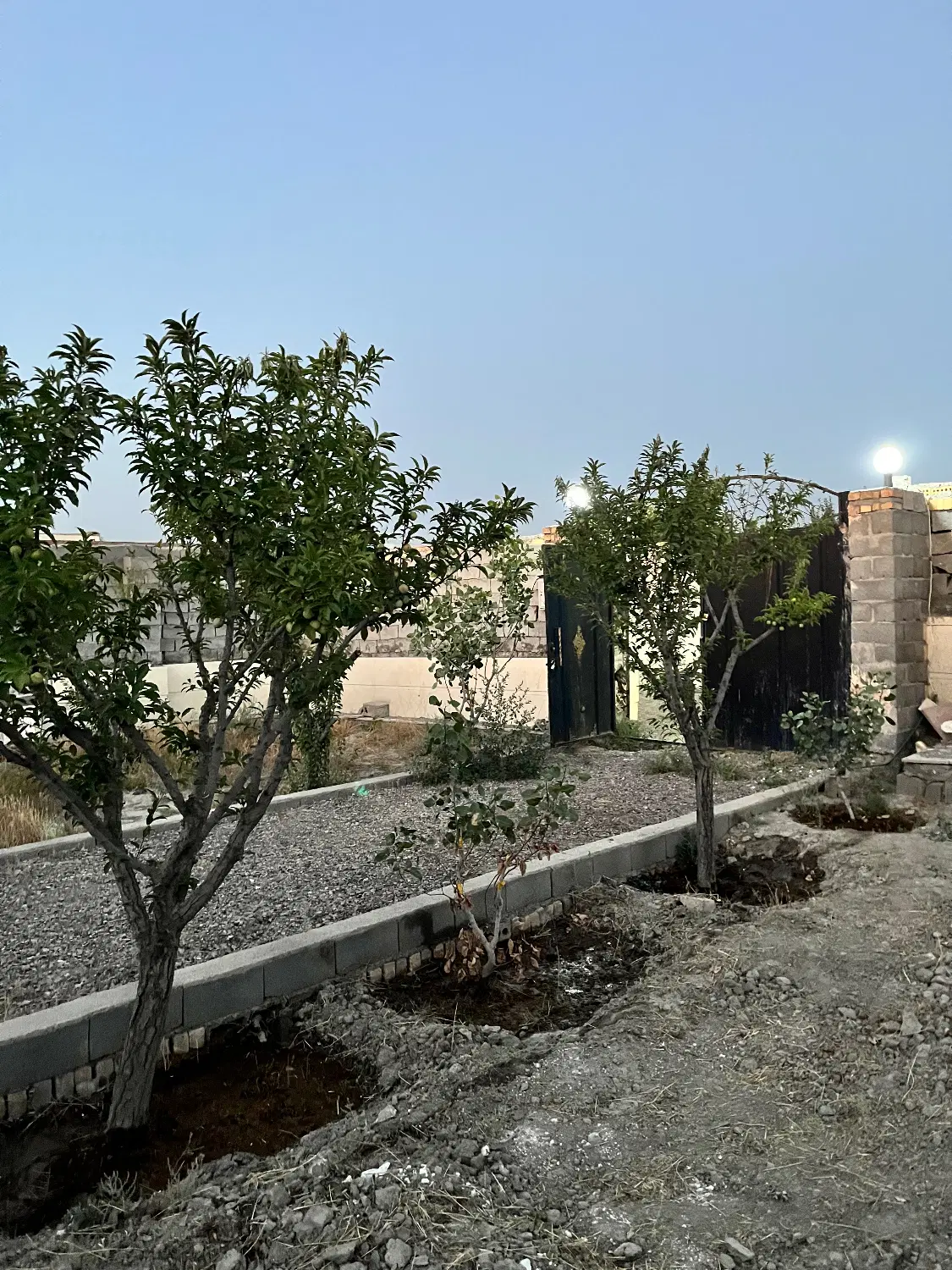 فروش باغ ۴۳۰ متری در مجموعه دنج و آرام ۹ واحدی