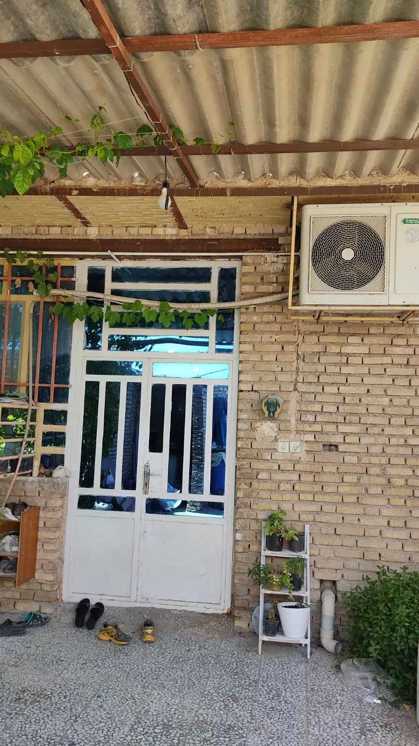 خانه در سلیچ غربی
