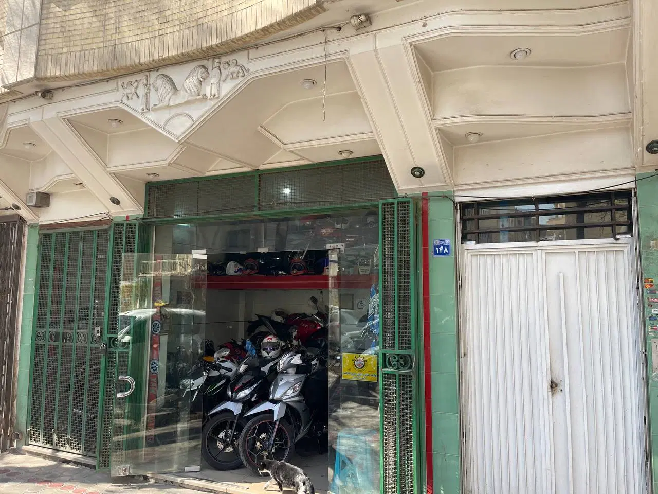 مغازه و دفتر تجاری خیابان اردیبهشت