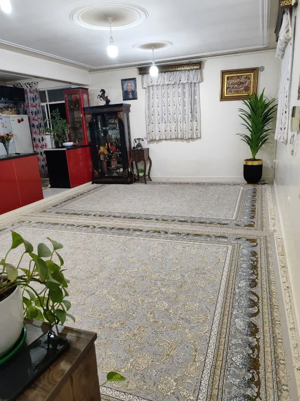 آپارتمان طبقه 2 خیابان سعدی کوچه بحرالعلوم