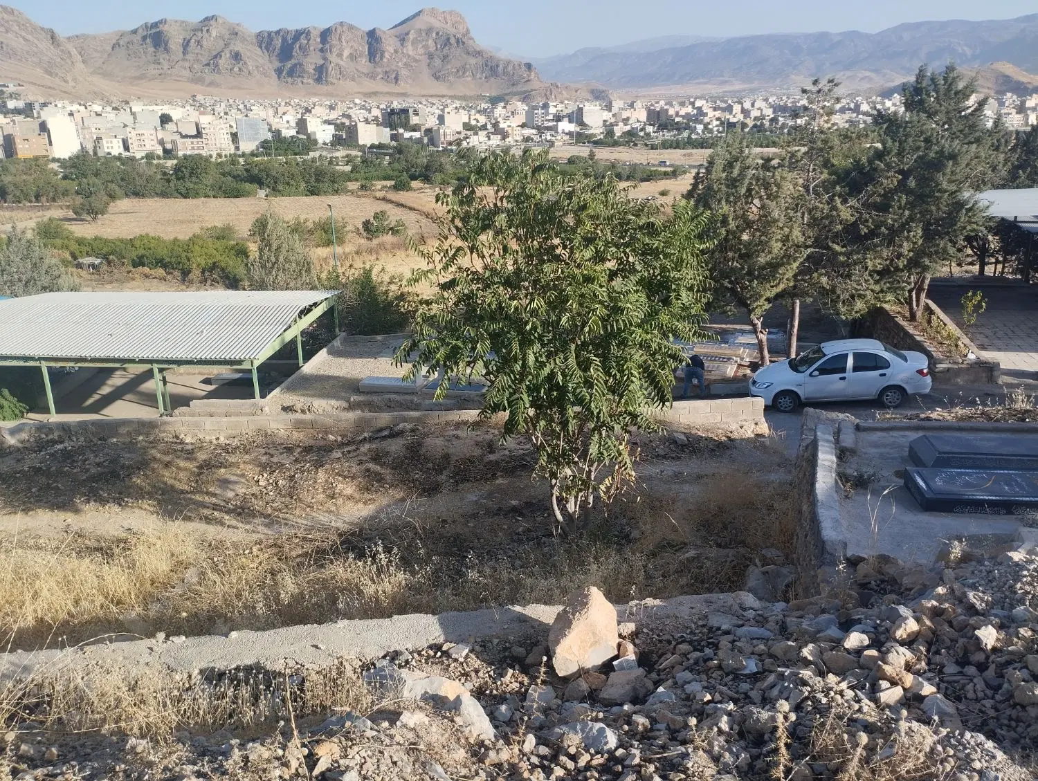 زمین قبر