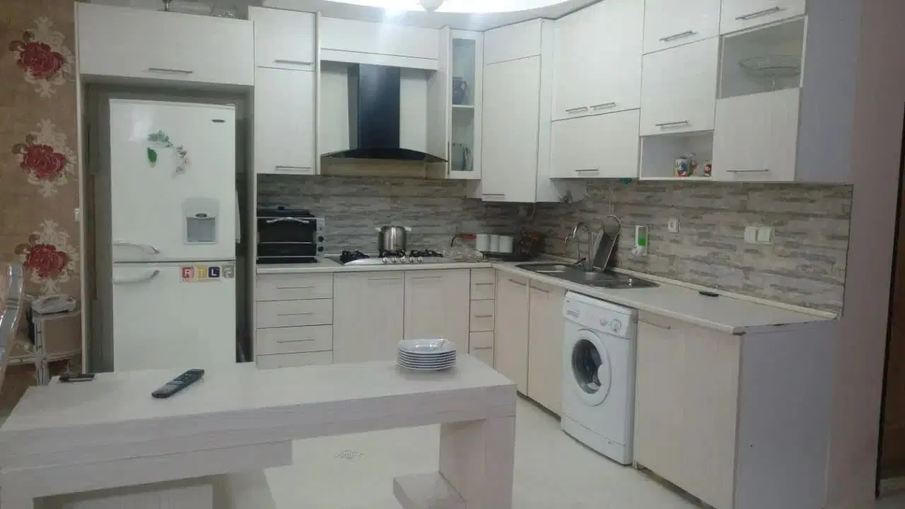 ۹۵ متری _خوش نقشه_حاشیه پیروزی ۱۴