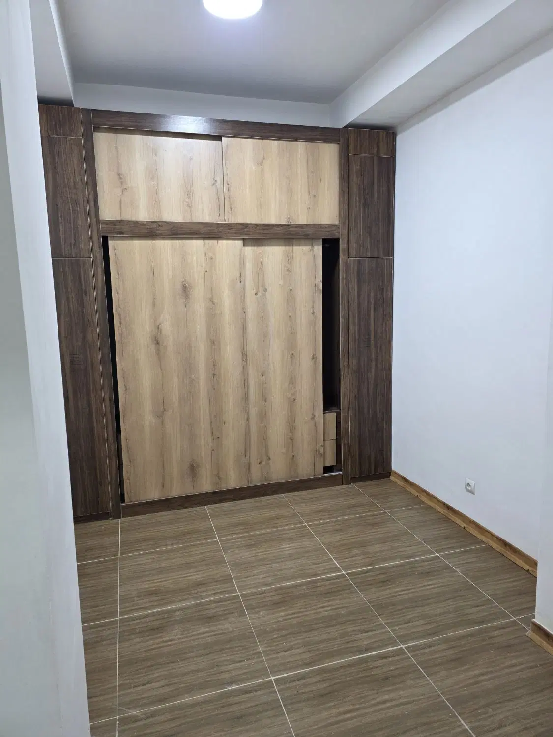 ۸۱متر آپارتمان تک‌واحدی پاسداران