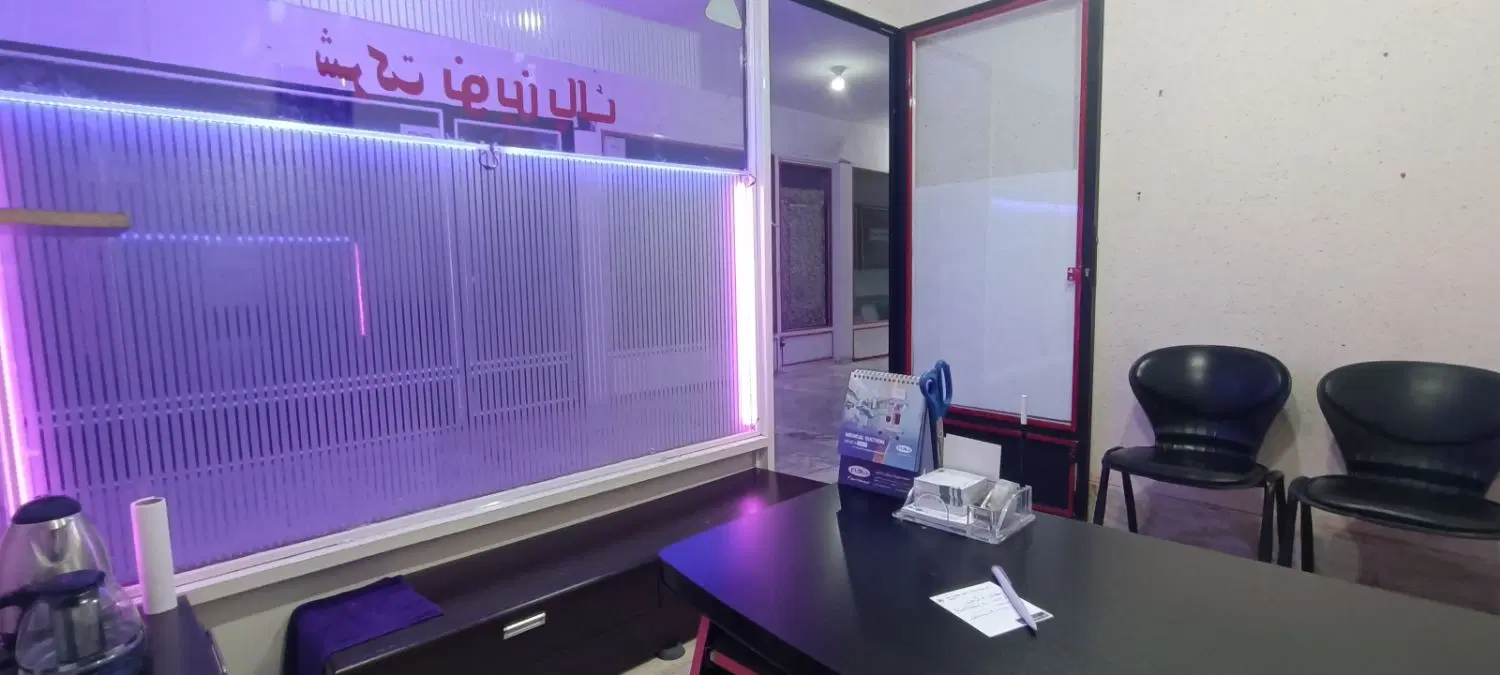 مغازه 8 متری مجتمع صدف ششم بهمن