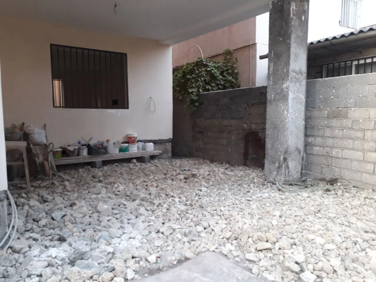 همکف نوساز کوچه یادگاری اشکاردشت