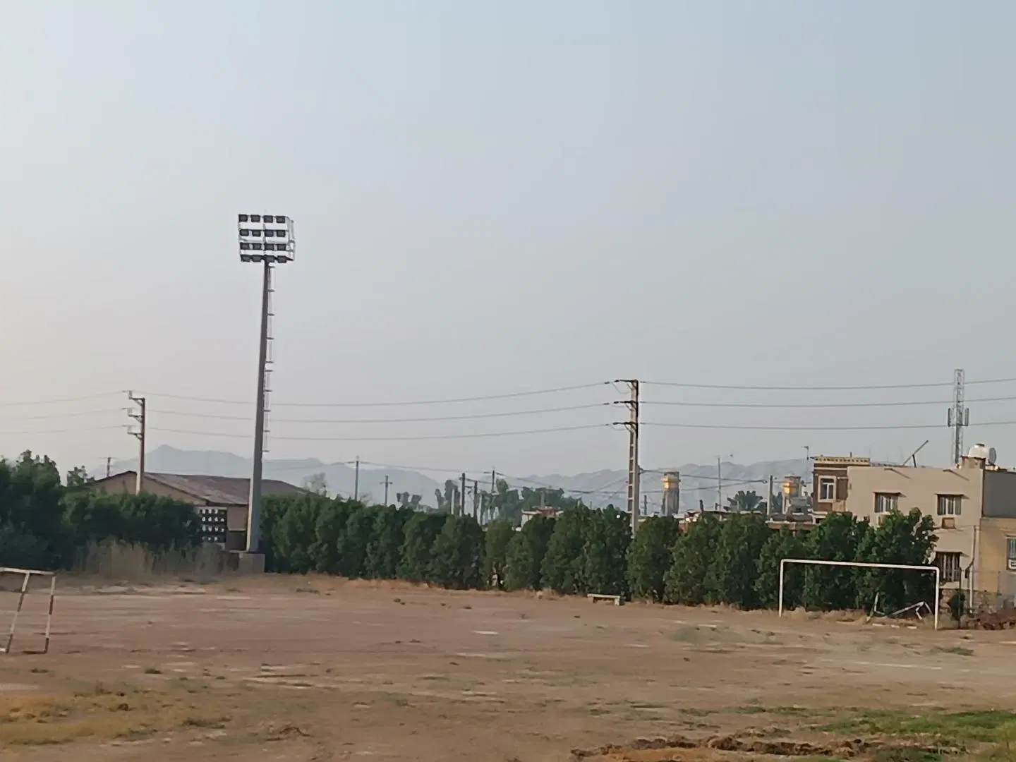 زمین ۲۰۰متری کلدوزخ