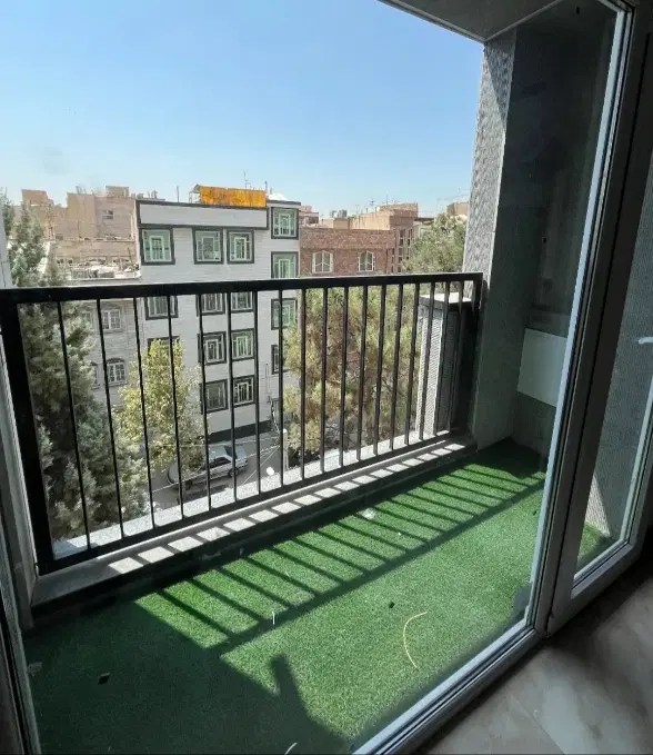 آپارتمان تک واحدی بهمن داودی