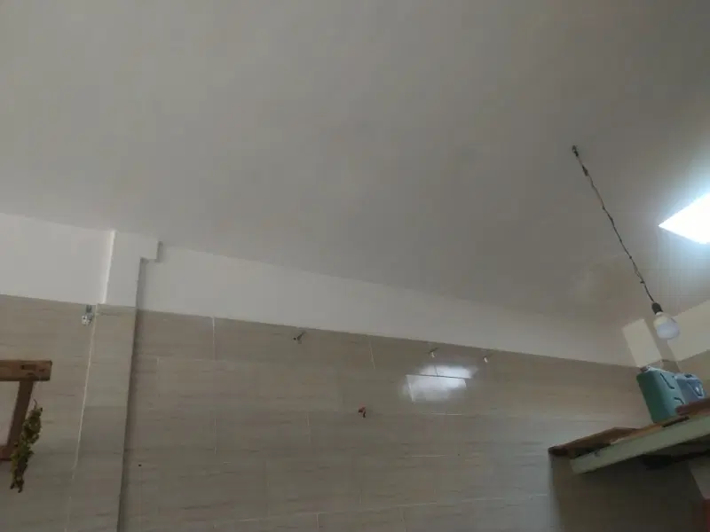 انباری در چهارراه بهار