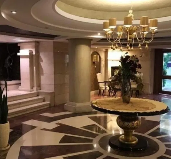 مغازه ۸۰ متری_ میدان کرج