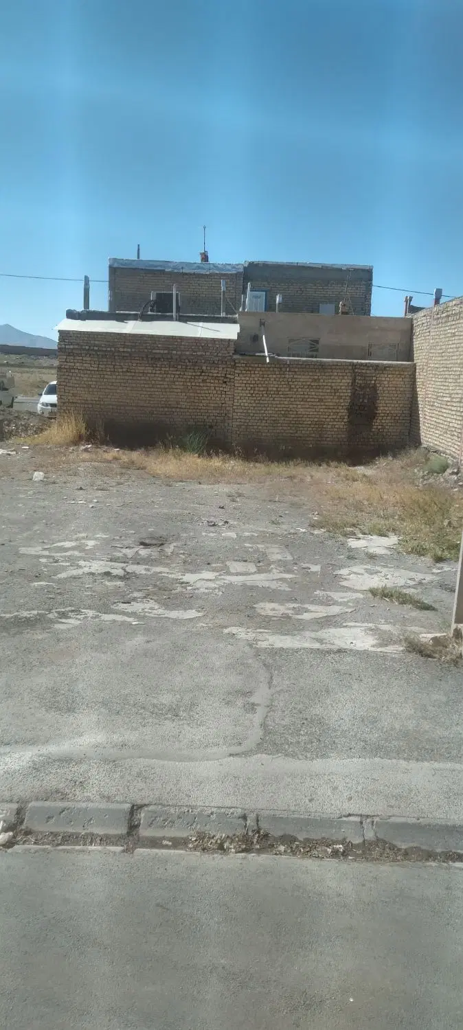 زمین مسکونی