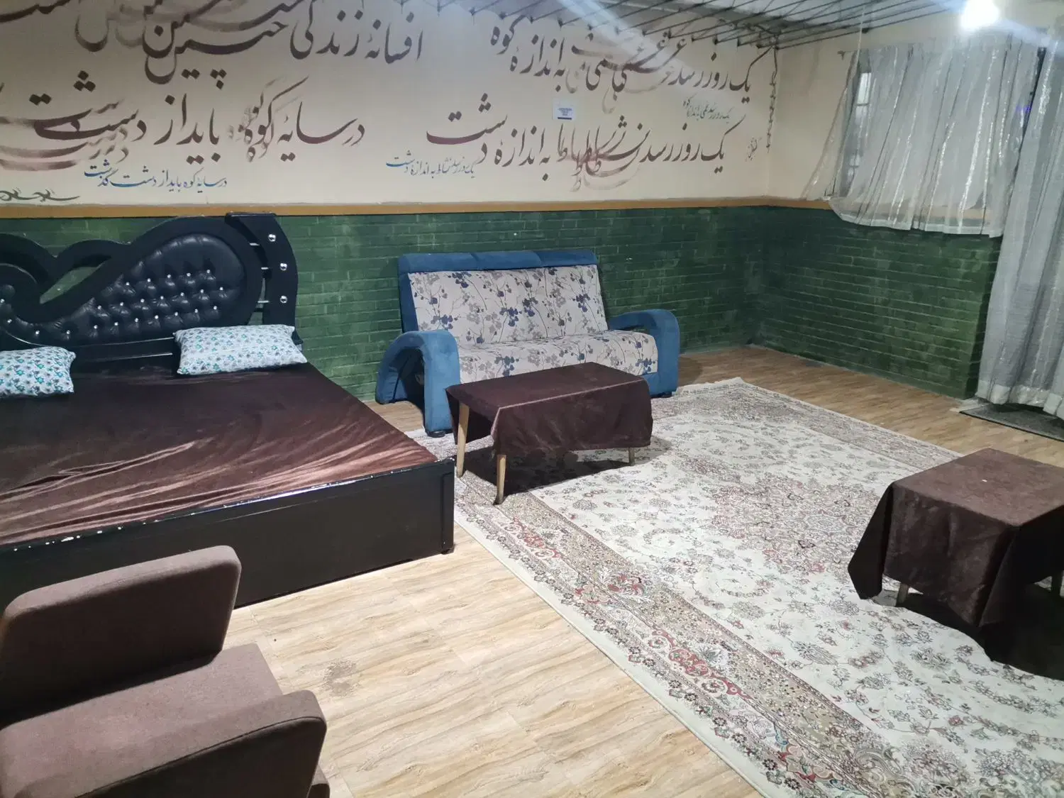 سوئیت. اقامتگاه. کافه. شهربازی. سوییت برای تولد