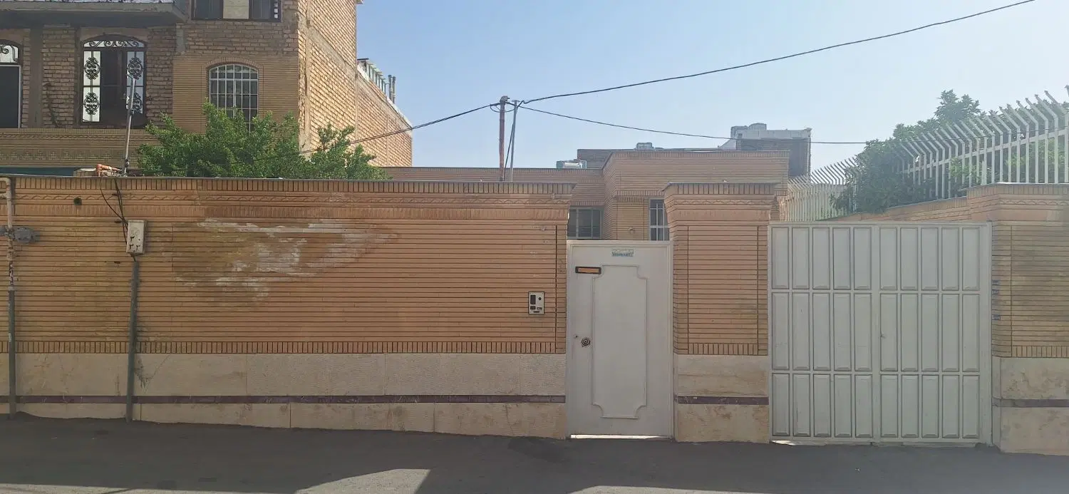 رهن کامل  سه خوابه   در کوچه  ۲۳ علامه امینی