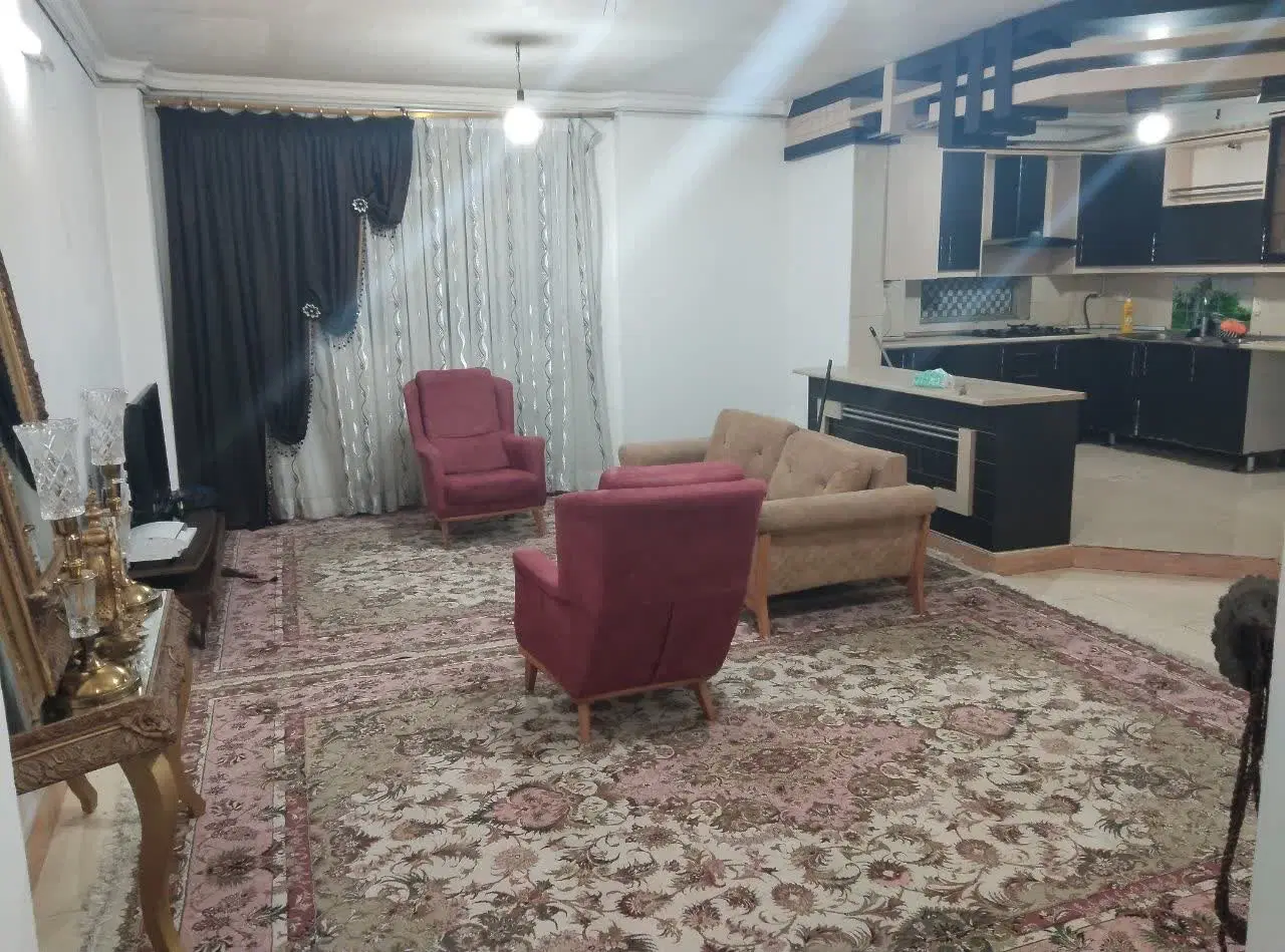 اجاره ۱۰۰ متری مهر شهر فول مبله و فرش شده