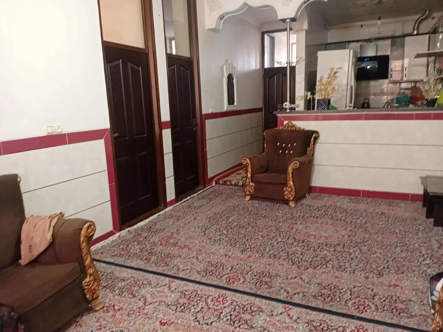 اجاره خانه مسکونی،ومناسب برای انبار ب دلیل موقعیت