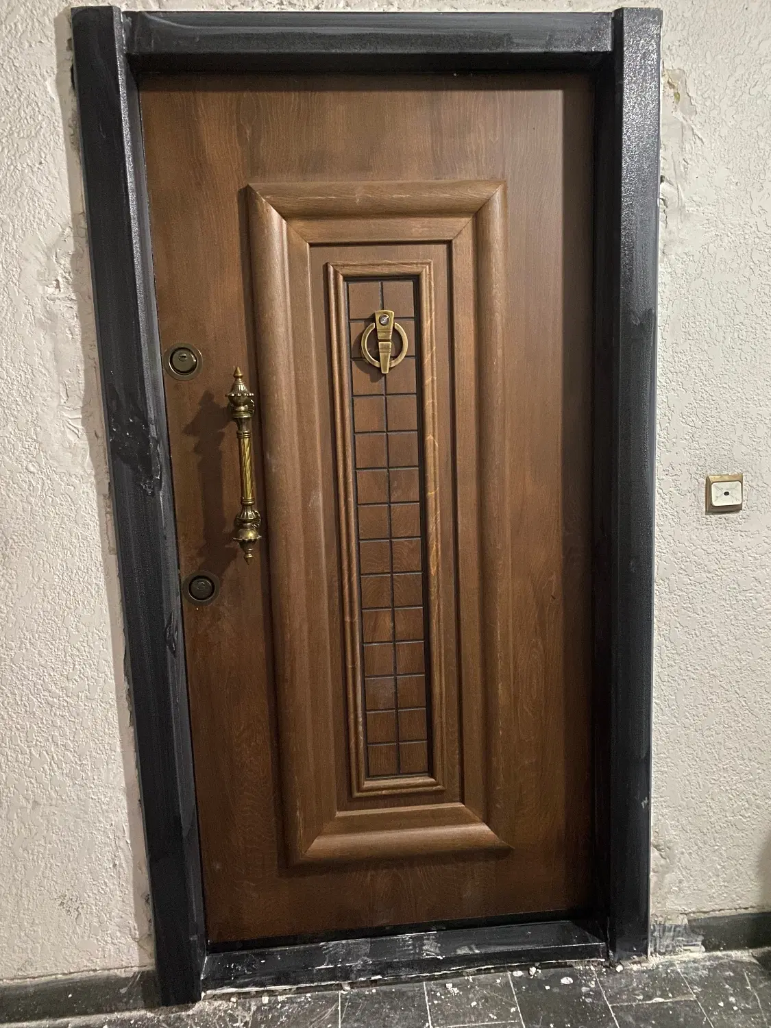 ۹۵ متر ساختمان برجساز مسکونی و اداری کاوه