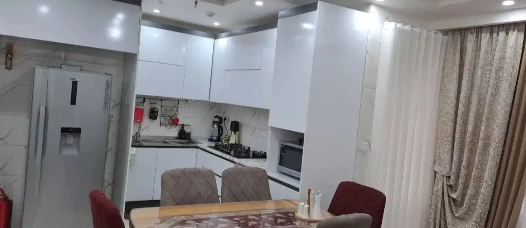 ۹۰متری فول درهفده شهریور(املاک شکری)
