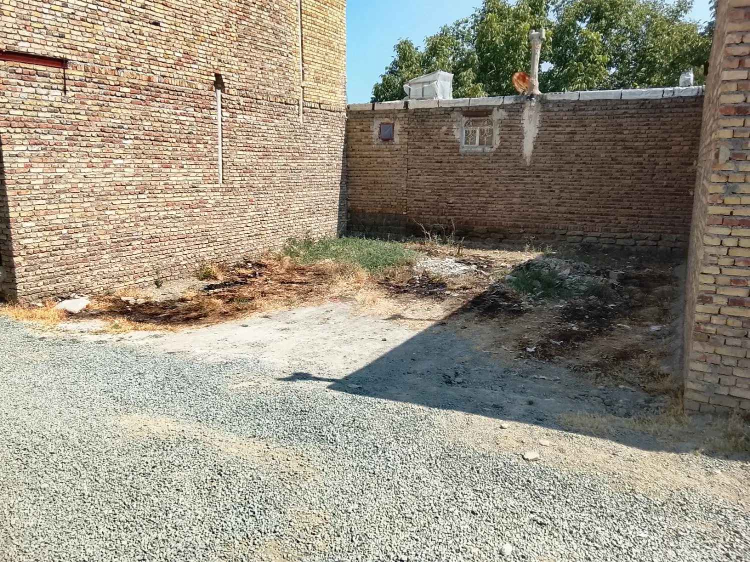 زمین مسکونی