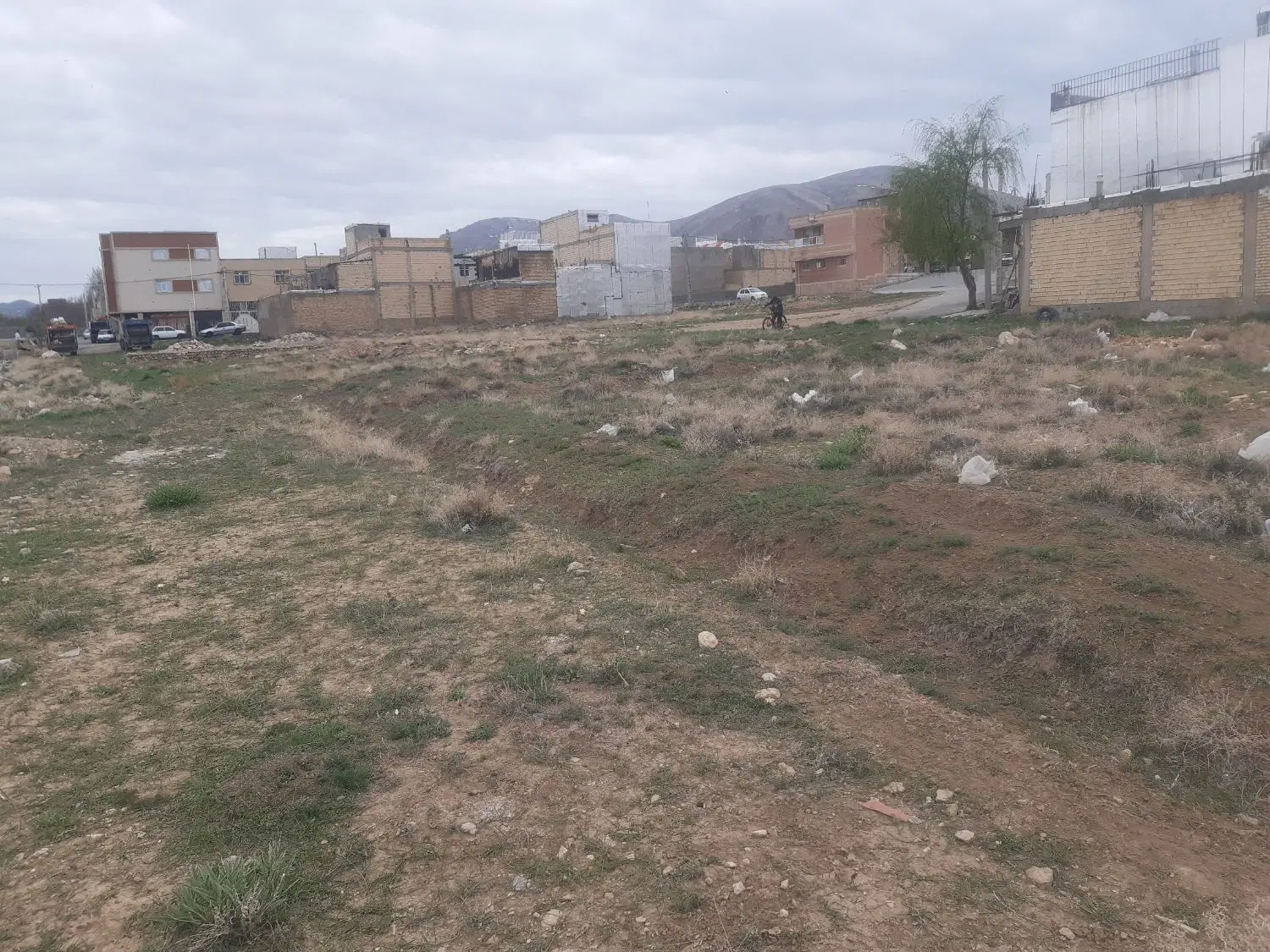 زمین مسکونی
