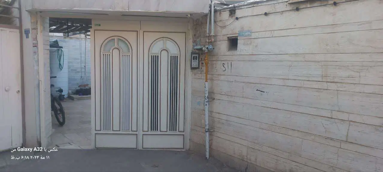 ویلایی ۲ طبقه هشت بهشت شرقی