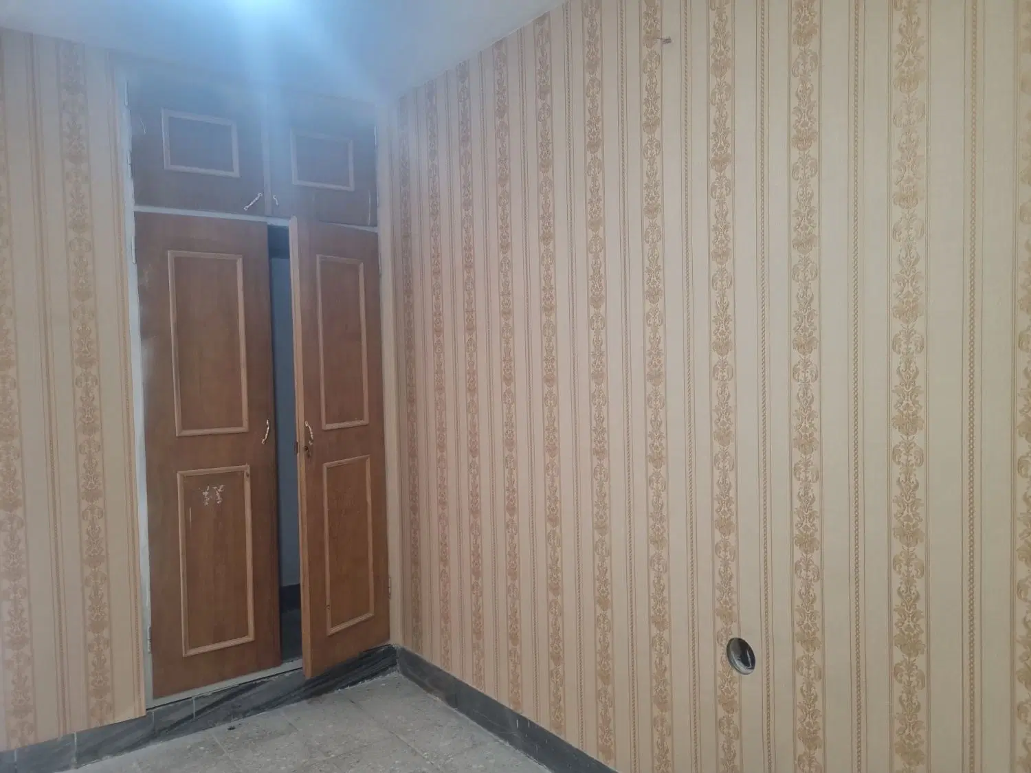 اجاره منزل طبقه بالا ۲۰۰ متری