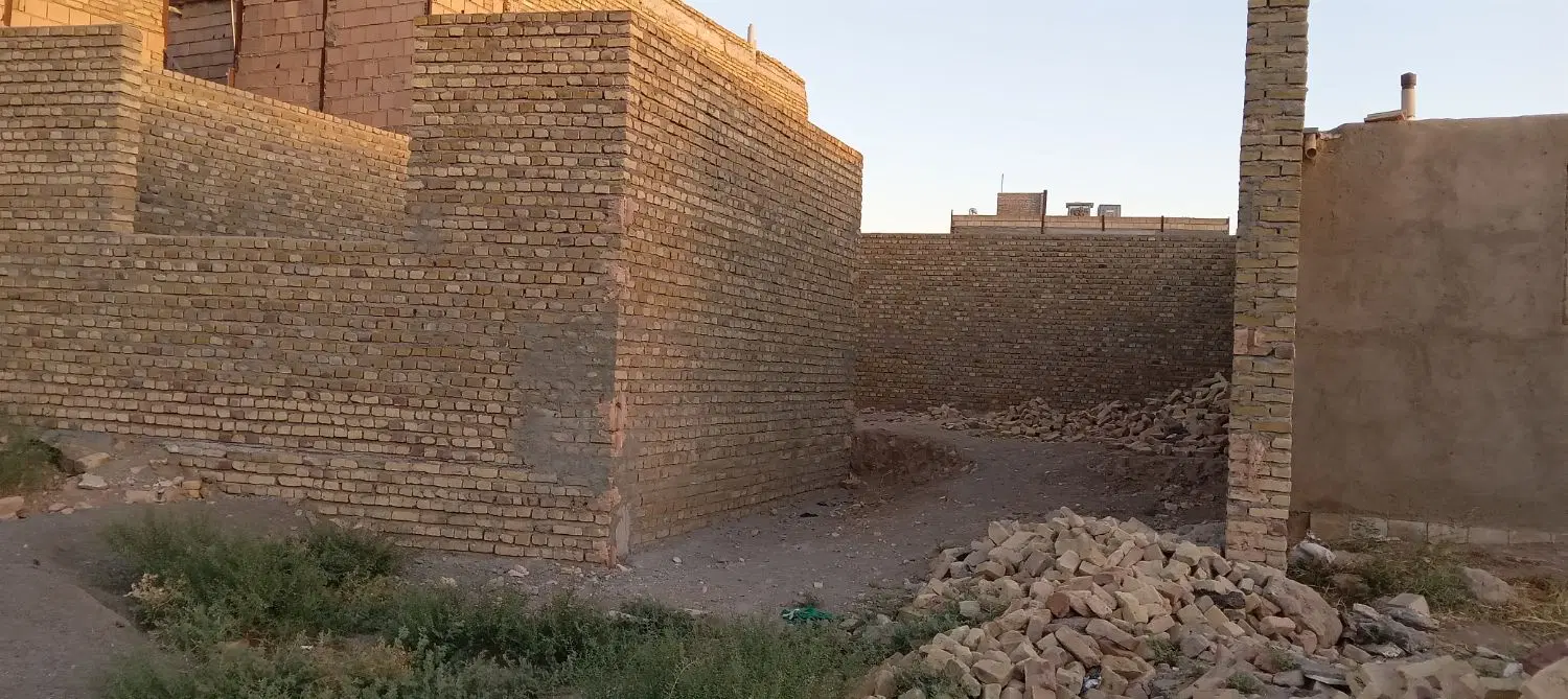 یک قطعه زمین