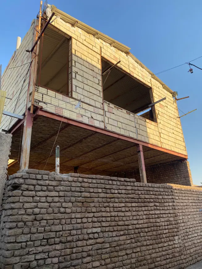 ساختمان نیمه ساخت در شهرک چوبیندر