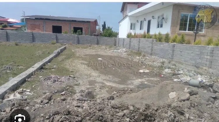 زمین ۲۰۰ متری مسکونی بشم